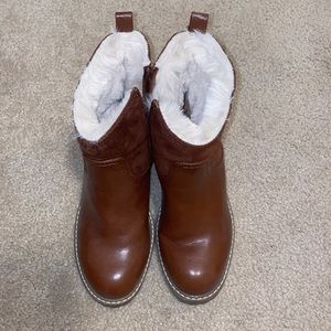 Universal thread boots